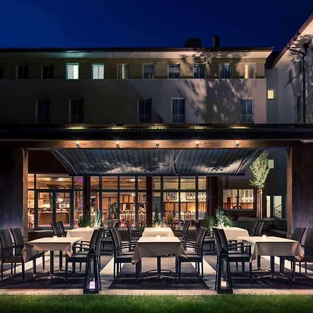 Mercure 4*